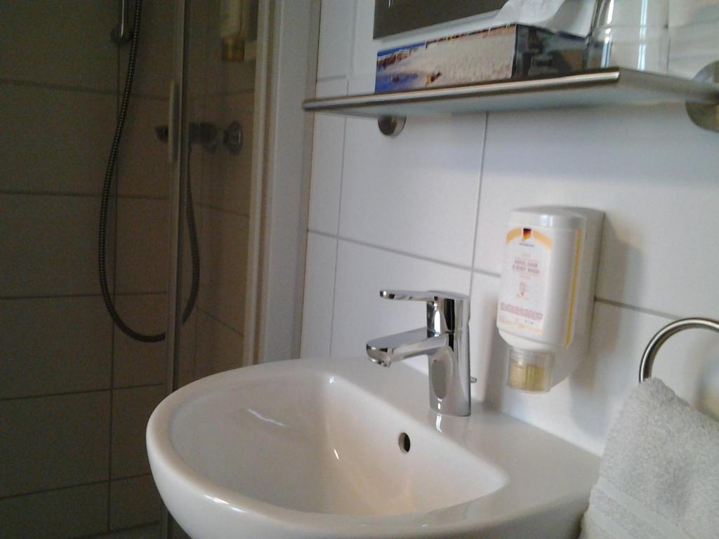 Centralhotel Garni Offenburg Szoba fotó