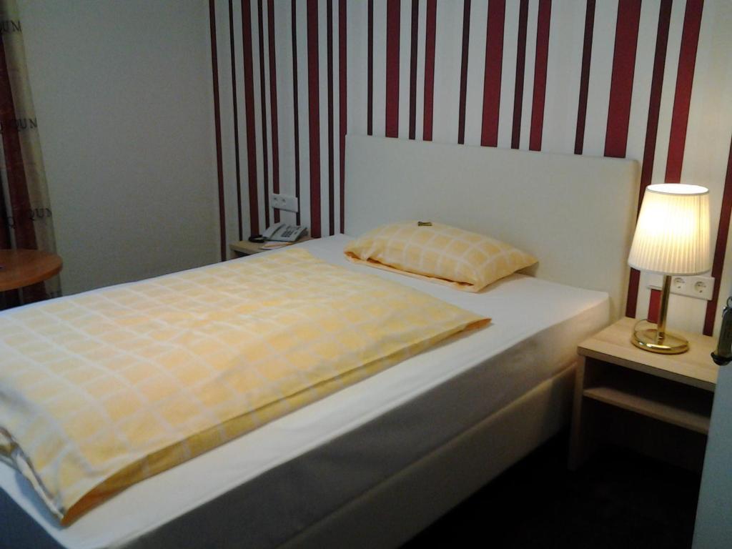 Centralhotel Garni Offenburg Szoba fotó